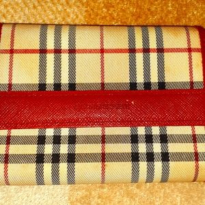 Burberry wallet